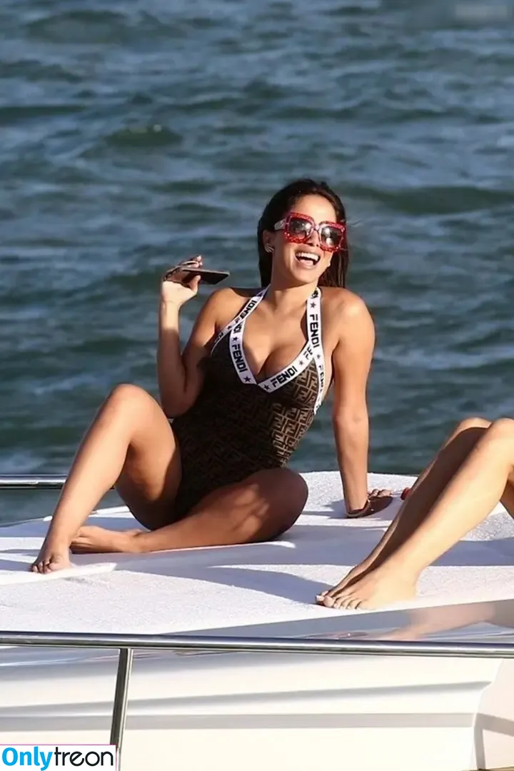 Anitta nude photo #1196 (Anitta)