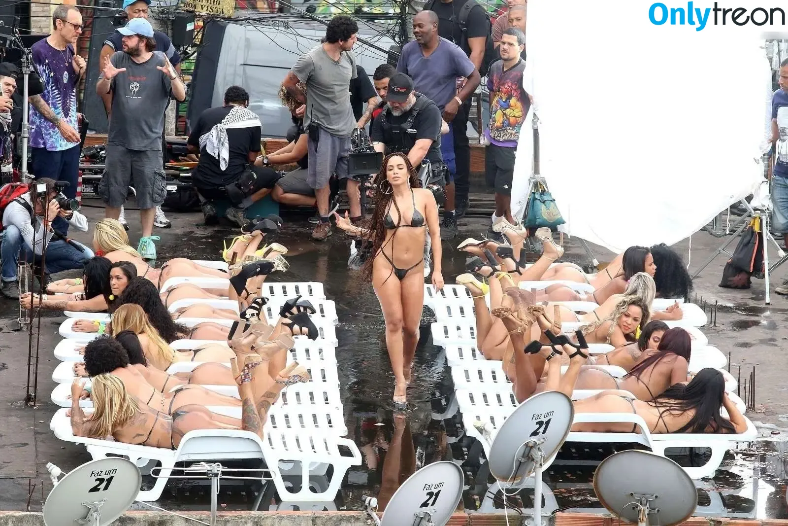 Anitta nude photo #1229 (Anitta)