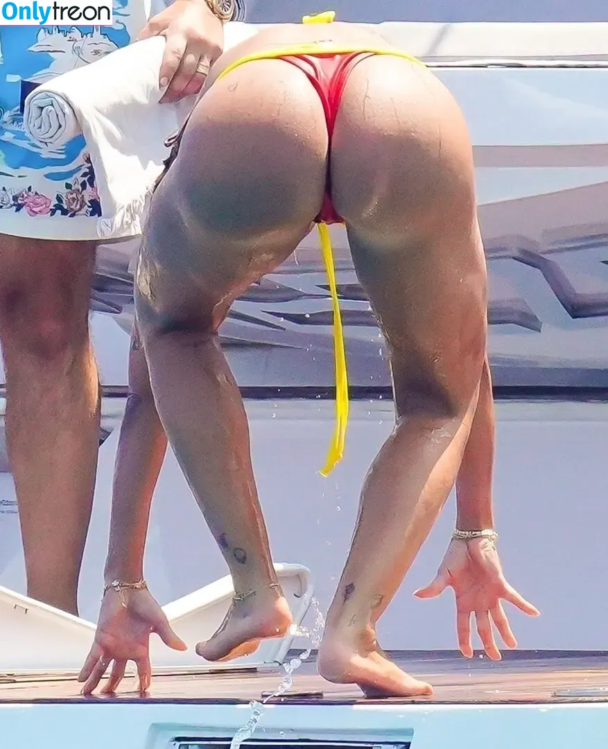 Anitta nude photo #1268 (Anitta)