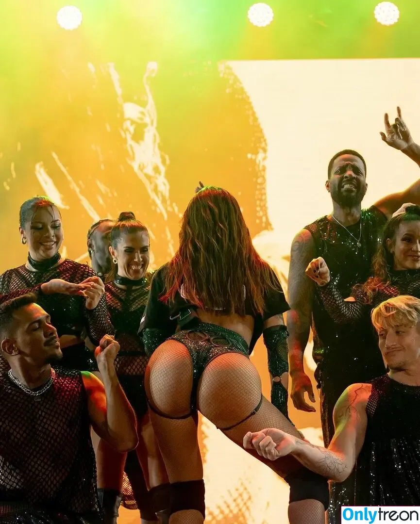 Anitta nude photo #1302 (Anitta)