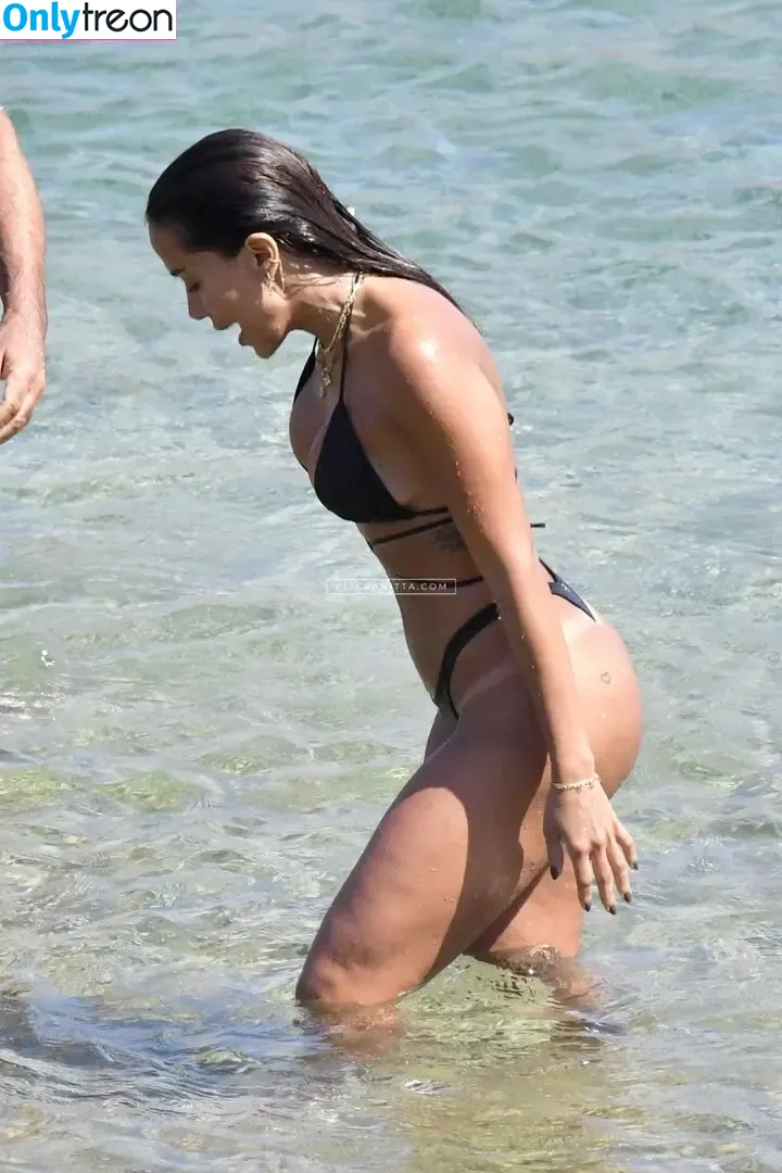 Anitta nude photo #1355 (Anitta)