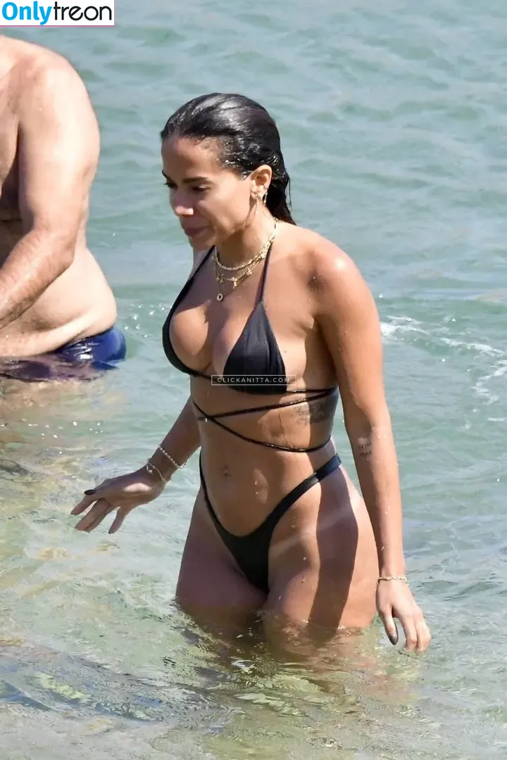 Anitta nude photo #1424 (Anitta)