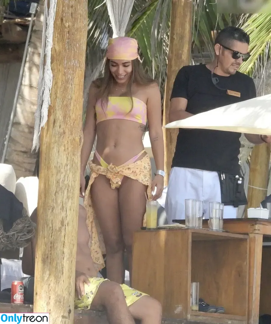 Anitta nude photo #1454 (Anitta)