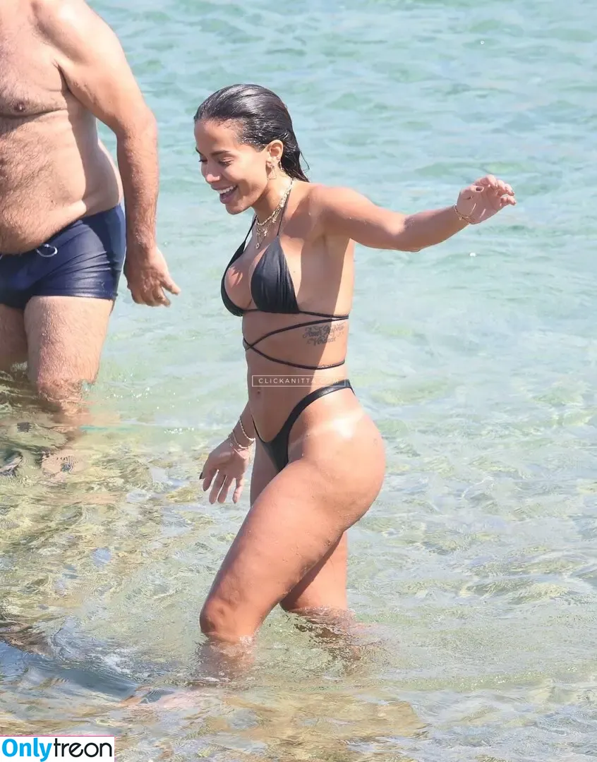 Anitta nude photo #1463 (Anitta)