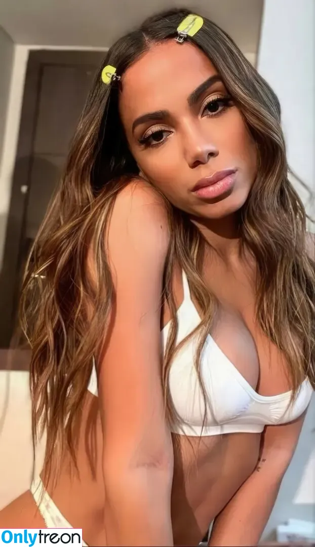 Anitta nude photo #1583 (Anitta)