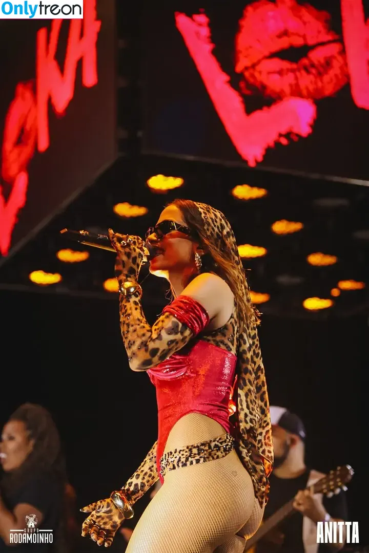 Anitta nude photo #1590 (Anitta)