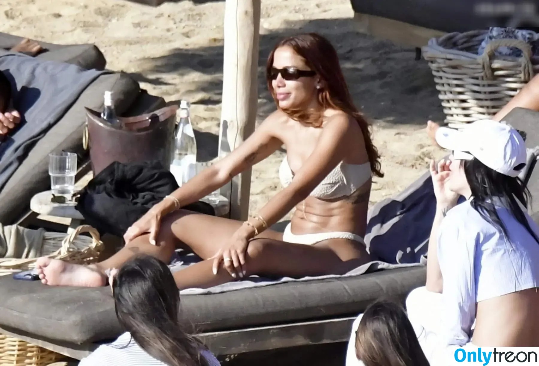 Anitta nude photo #1657 (Anitta)