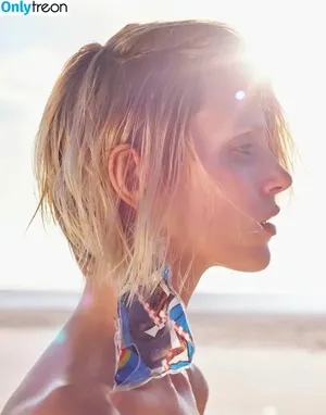 Anja Rubik / anja_rubik nude photo #0516