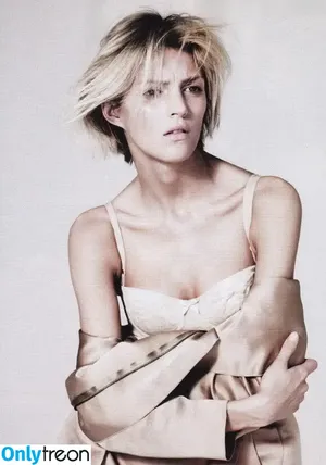 Anja Rubik / anja_rubik nude photo #0582