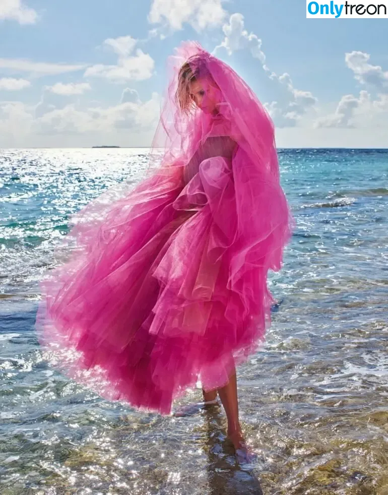 Anja Rubik nude photo #0512 (anja_rubik)
