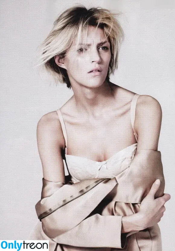 Anja Rubik nude photo #0582 (anja_rubik)
