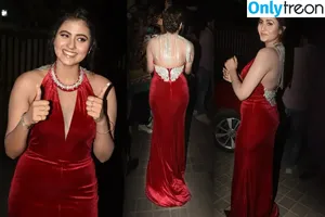 Anjali Arora / anjimaxuofficially nude photo #0013