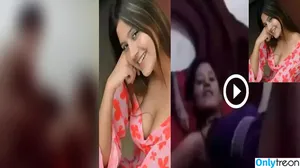Anjali Arora / anjimaxuofficially nude photo #0015