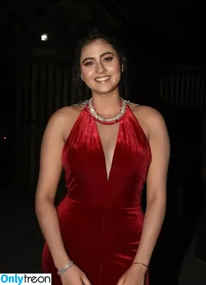 Anjali Arora / anjimaxuofficially nude photo #0020