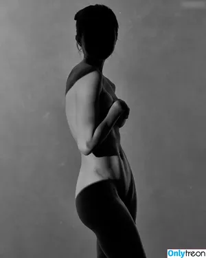 Anna Akana / AnnaAkana / wonderlandstudios nude photo #0510