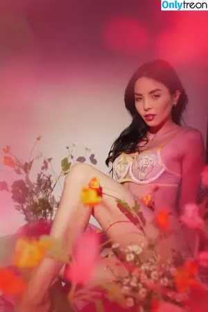 Anna Akana / AnnaAkana / wonderlandstudios nude photo #0650