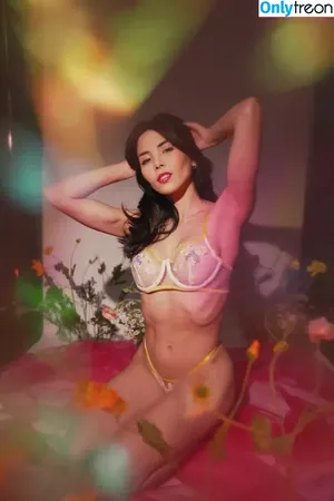 Anna Akana / AnnaAkana / wonderlandstudios nude photo #0651