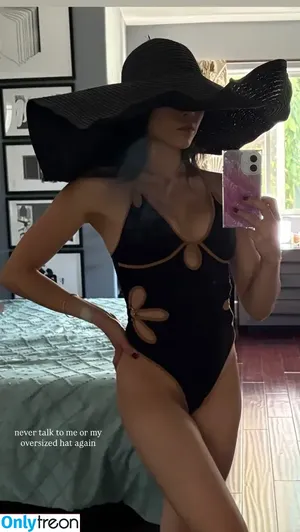 Anna Akana / AnnaAkana / wonderlandstudios nude photo #0848