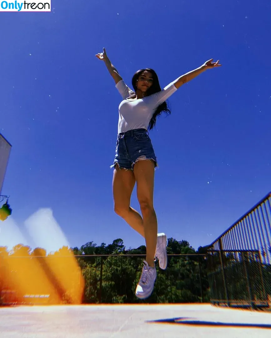 Anna Akana nude photo #0088 (AnnaAkana / wonderlandstudios)