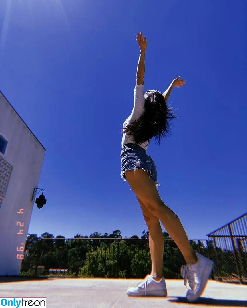 Anna Akana nude photo #0091 (AnnaAkana / wonderlandstudios)