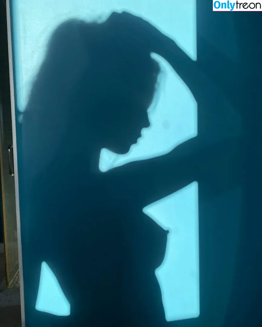 Anna Akana nude photo #0131 (AnnaAkana / wonderlandstudios)