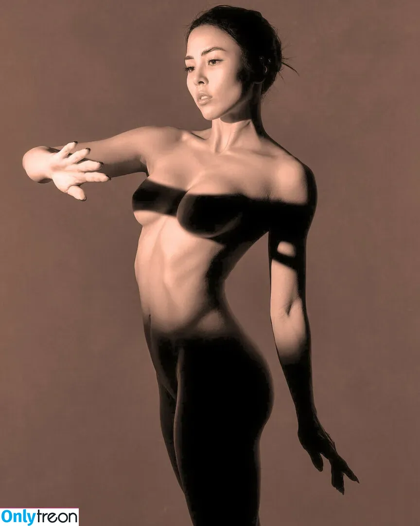 Anna Akana nude photo #0161 (AnnaAkana / wonderlandstudios)