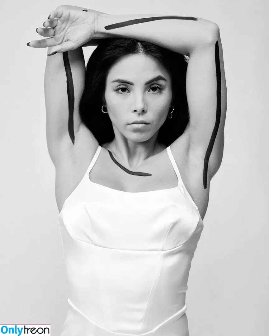 Anna Akana nude photo #0335 (AnnaAkana / wonderlandstudios)