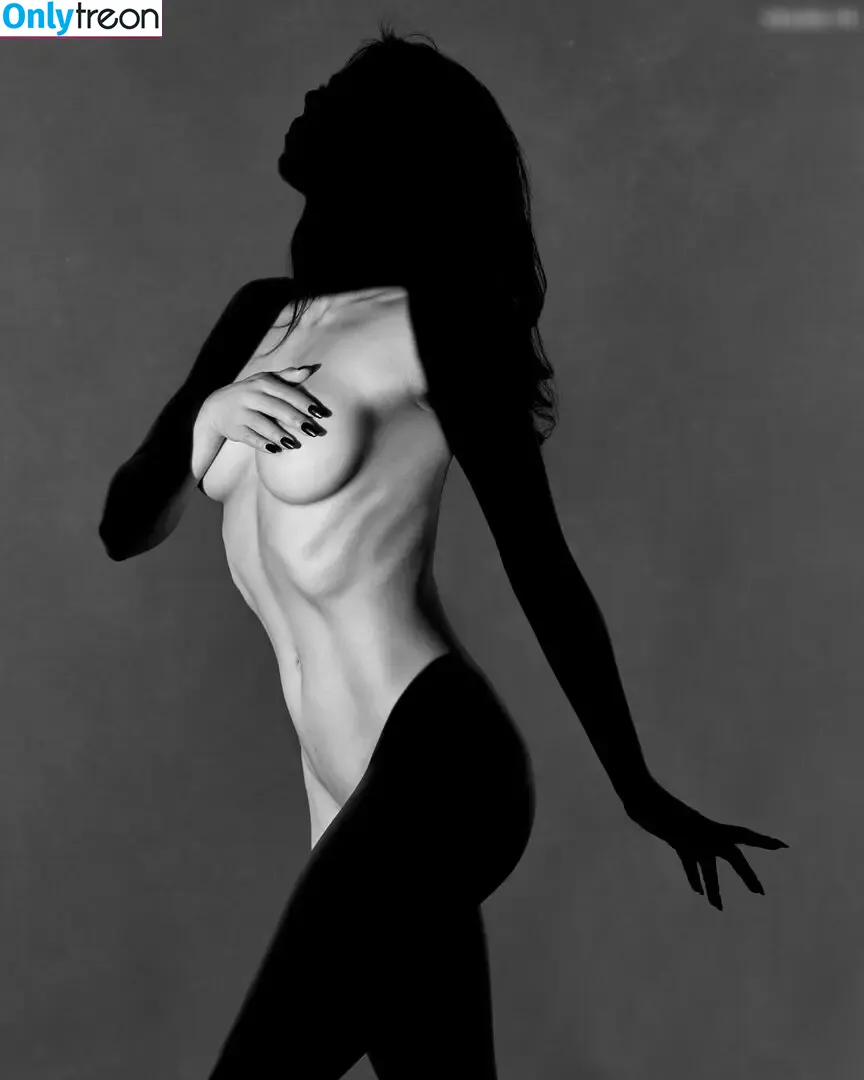 Anna Akana nude photo #0512 (AnnaAkana / wonderlandstudios)
