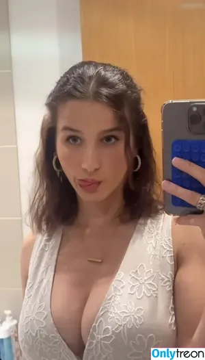 Anna Arevalo / anamile / anna.are / anna.are_ nude photo #0392