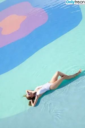 Anna Ewers / annaewers nude photo #0014