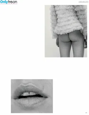 Anna Ewers / annaewers nude photo #0034
