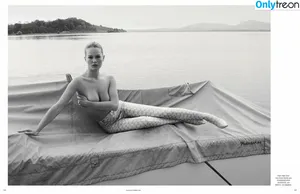 Anna Ewers / annaewers nude photo #0039