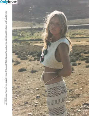 Anna Ewers / annaewers nude photo #0046