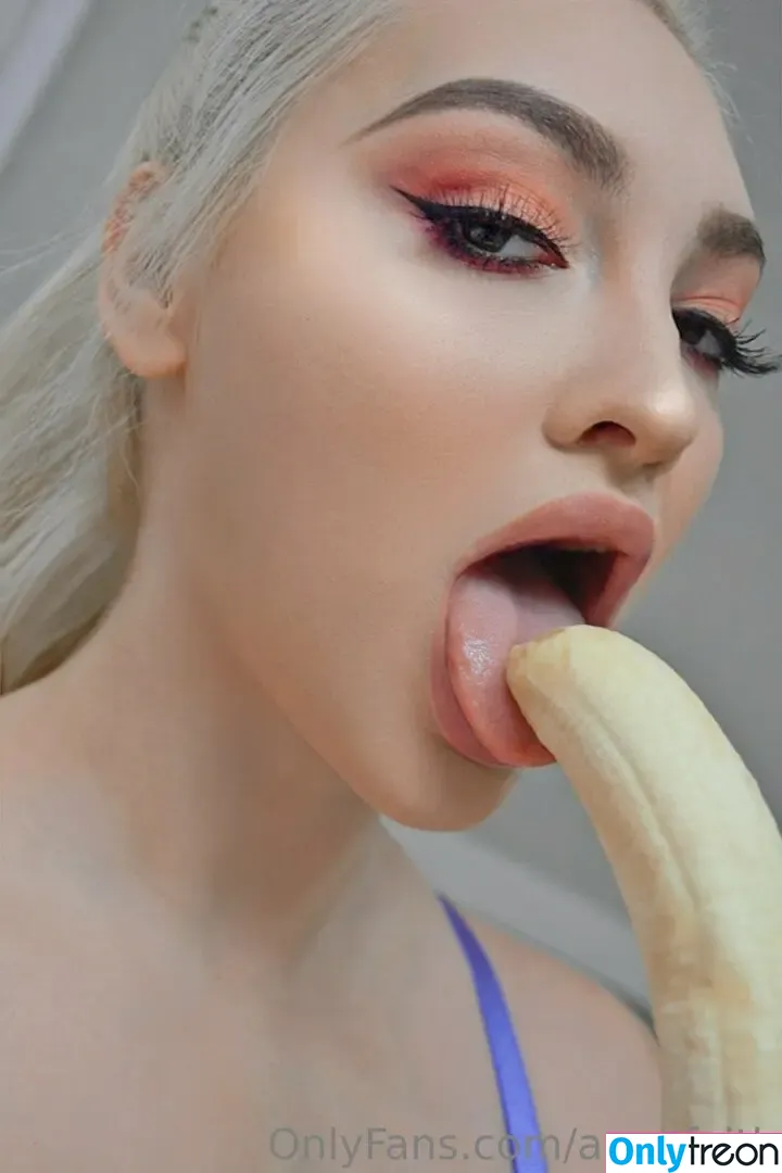 Anna Faith nude photo #0113 (Annafaith / lexofgrace)