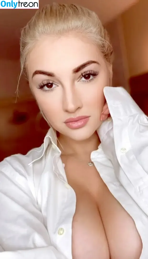 Anna Faith Carlson nude photo #0043 (annafaith)