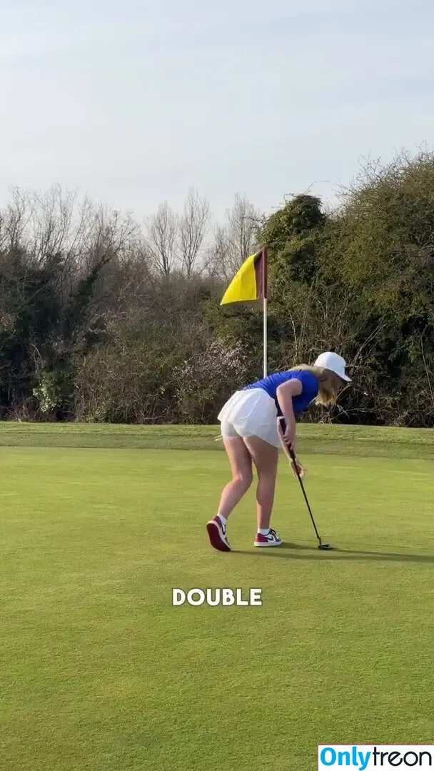 Anna Halliday nude photo #0032 (Golf with Anna / golfwithanna)