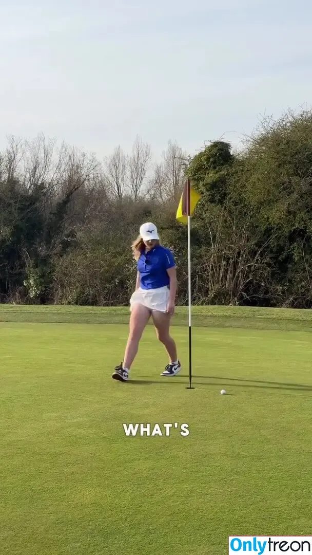 Anna Halliday nude photo #0037 (Golf with Anna / golfwithanna)