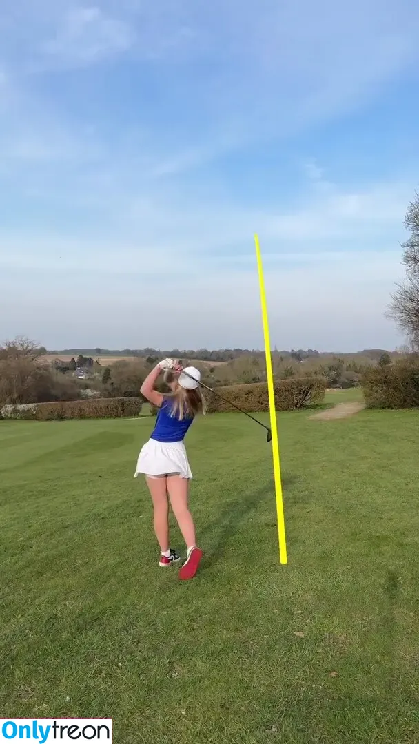 Anna Halliday nude photo #0042 (Golf with Anna / golfwithanna)