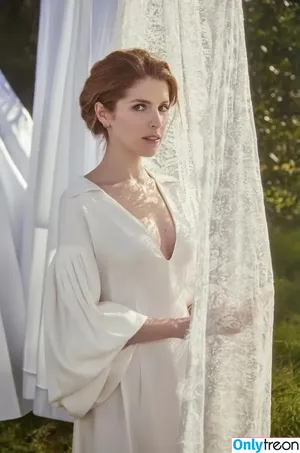 Anna Kendrick / AnnaKendrick47 nude photo #0059
