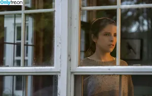 Anna Kendrick / AnnaKendrick47 nude photo #0238