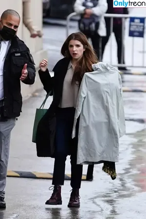 Anna Kendrick / AnnaKendrick47 nude photo #0250