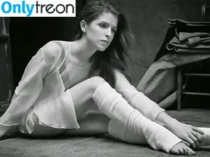 Anna Kendrick / AnnaKendrick47 nude photo #0480