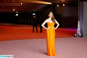 Anna Kendrick / AnnaKendrick47 nude photo #0565