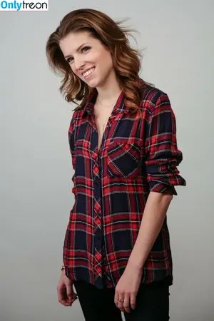 Anna Kendrick / AnnaKendrick47 nude photo #0914