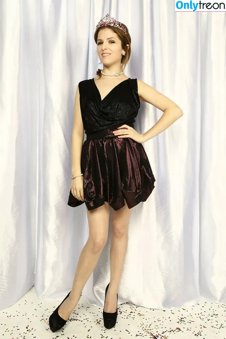 Anna Kendrick nude photo #0110 (AnnaKendrick47)