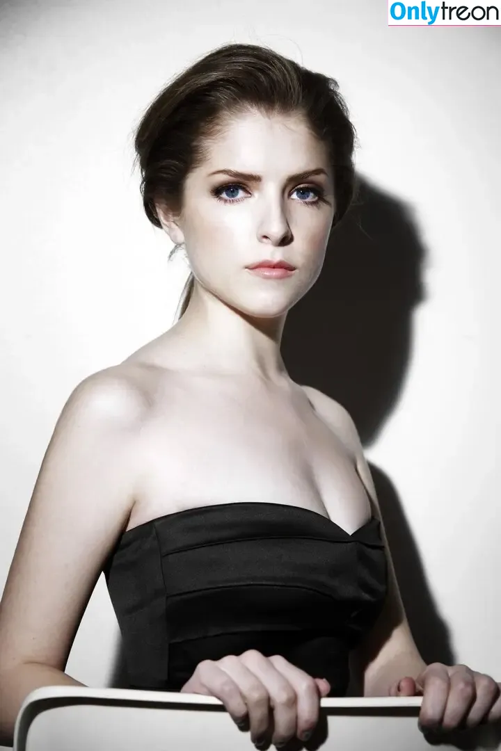Anna Kendrick nude photo #0338 (AnnaKendrick47)