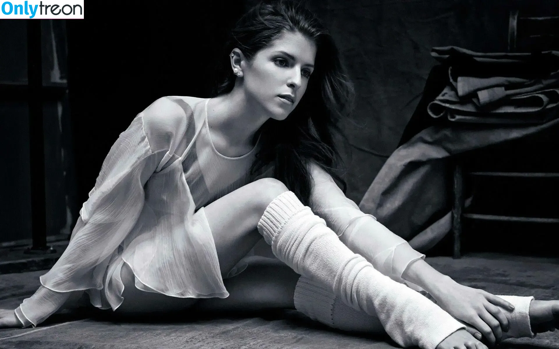 Anna Kendrick nude photo #0381 (AnnaKendrick47)