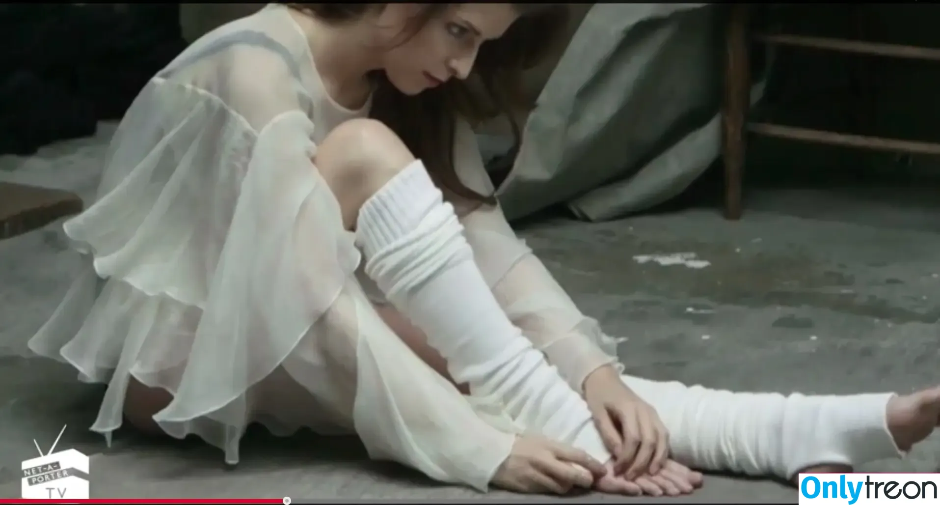 Anna Kendrick nude photo #0488 (AnnaKendrick47)