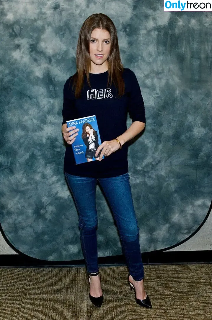 Anna Kendrick nude photo #0645 (AnnaKendrick47)