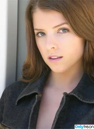 Anna Kendrick / AnnaKendrick47 nude photo #1357